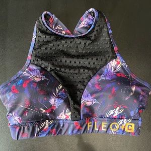 Fleo+Chestee Sports Bra